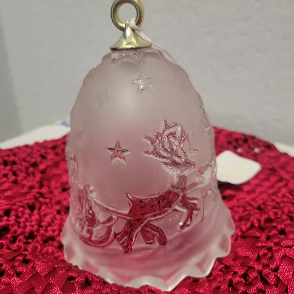 VTG. MIKASA ~ Christmas Bell ~ Silent Night ~ Sleigh ~ Reindeer Frosted Glass 5